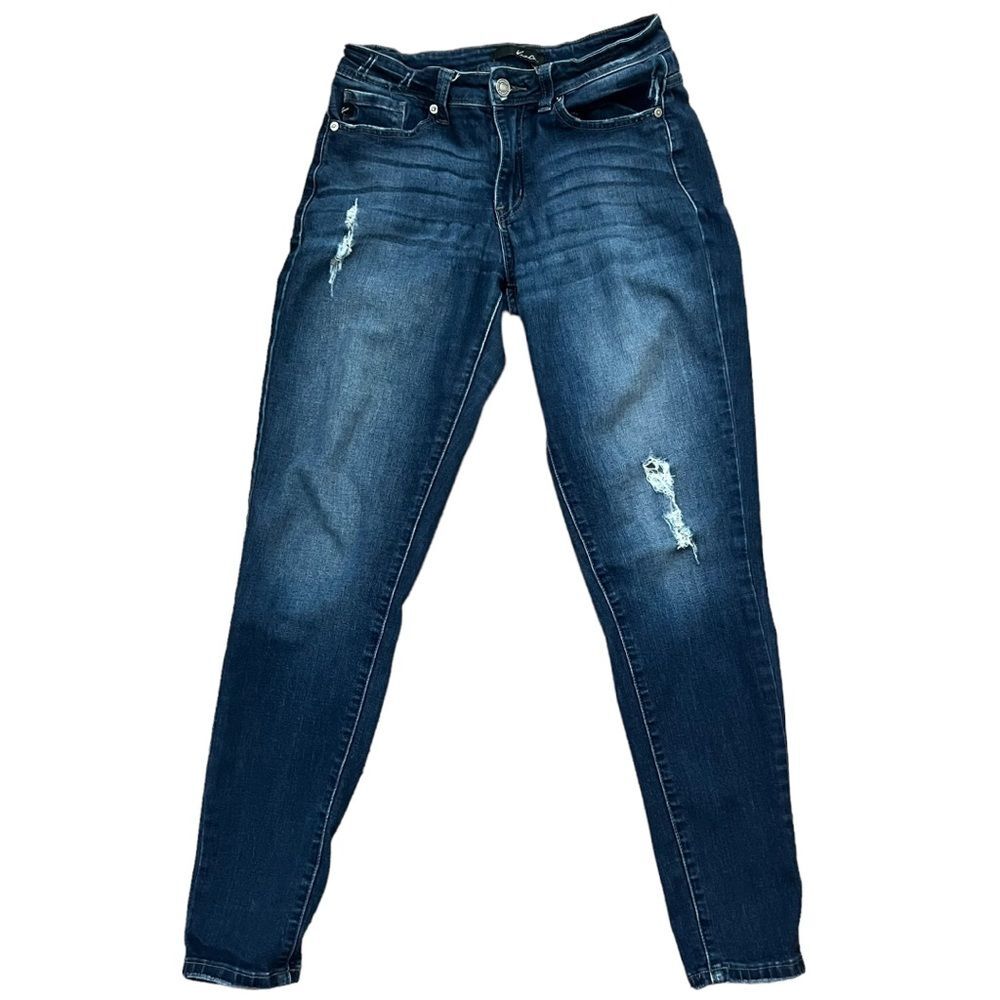 KanCan Size 7 / 27 women
Distressed Skinny Jeans 30" inseam 
cut #5236
